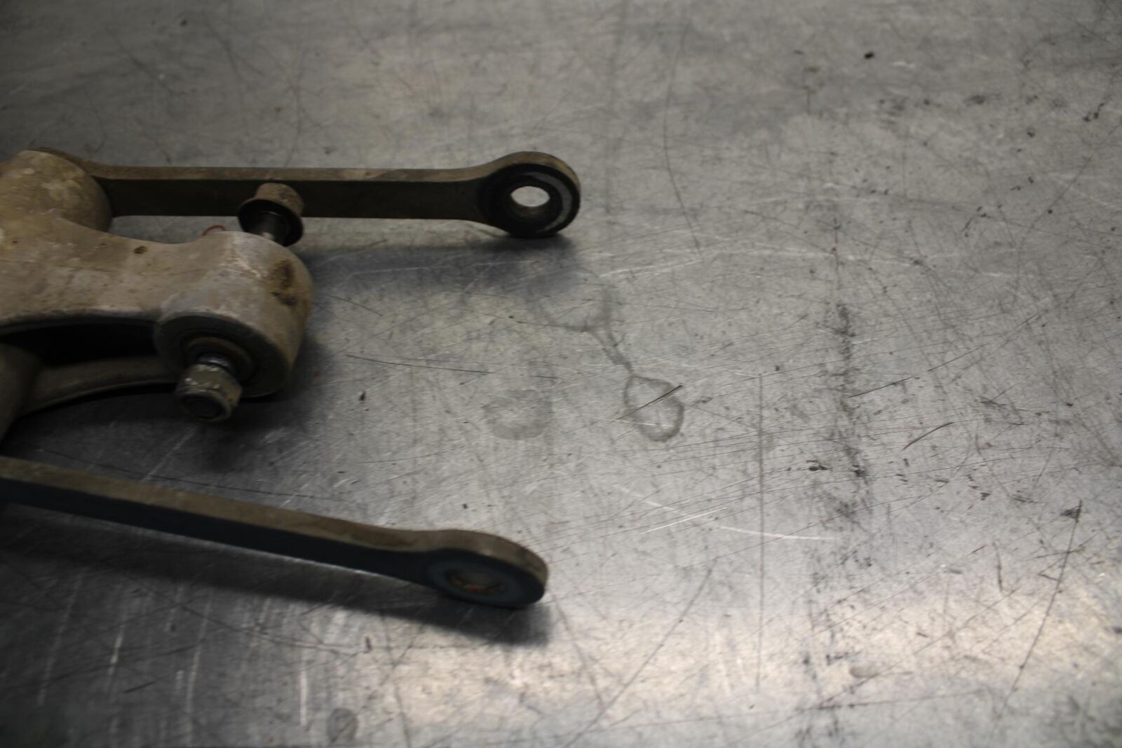 89-90 YAMAHA FZR600 REAR DOGBONE SHOCK LINKAGE LINK BB76