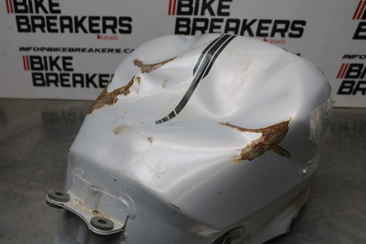 23-26 KAWASAKI NINJA ZX4RR GAS TANK FUEL CELL PETROL RESERVOIR BB872