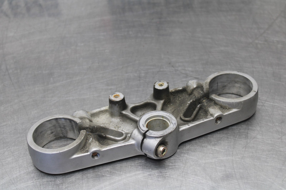 05 DUCATI SUPERSPORT 800 FORKS UPPER TRIPLE TREE CLAMP BB913