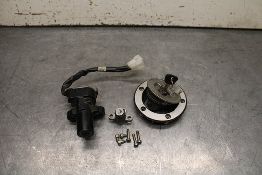 14-15 YAMAHA V STAR 1300 XVS1300CT TOURER IGNITION LOCK KEY SET W/ GAS CAP BB722