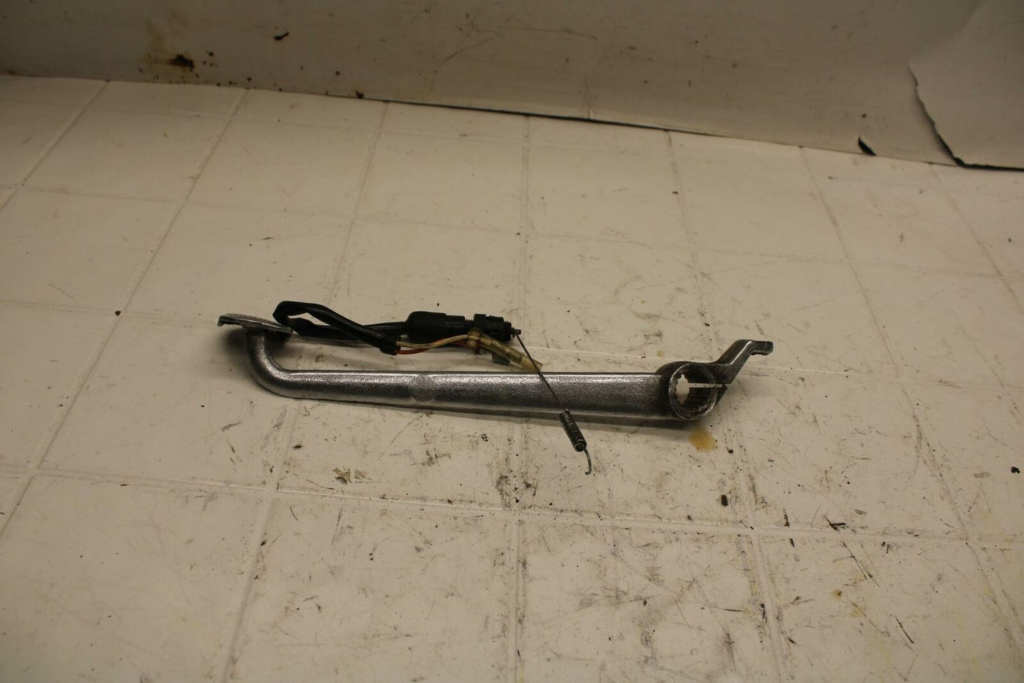 80-83 SUZUKI GS750E RIGHT REARSET BRAKE FOOT PEDAL BB19