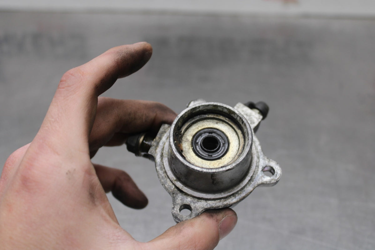 84 HONDA INTERCEPTOR 1000 VF1000F CLUTCH SLAVE PISTON CYLINDER BB878