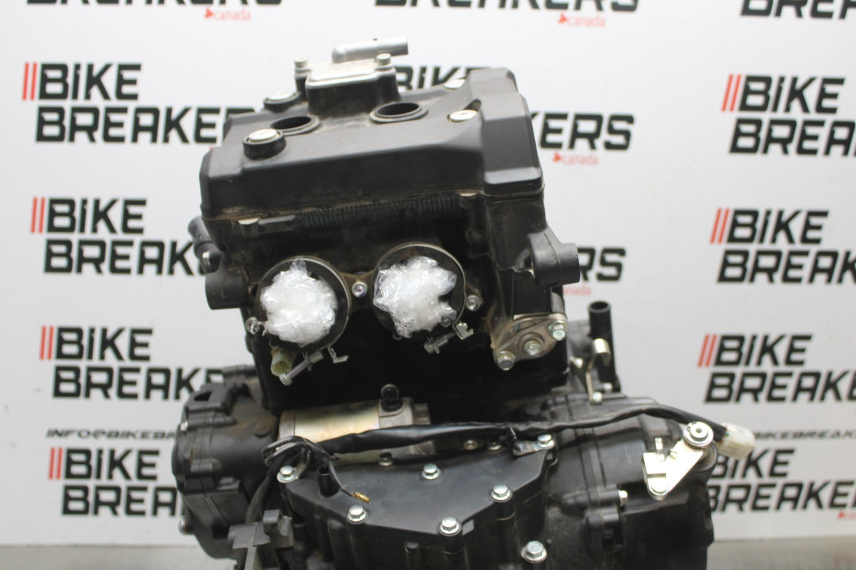 23 YAMAHA YZF R3 ENGINE MOTOR BB806