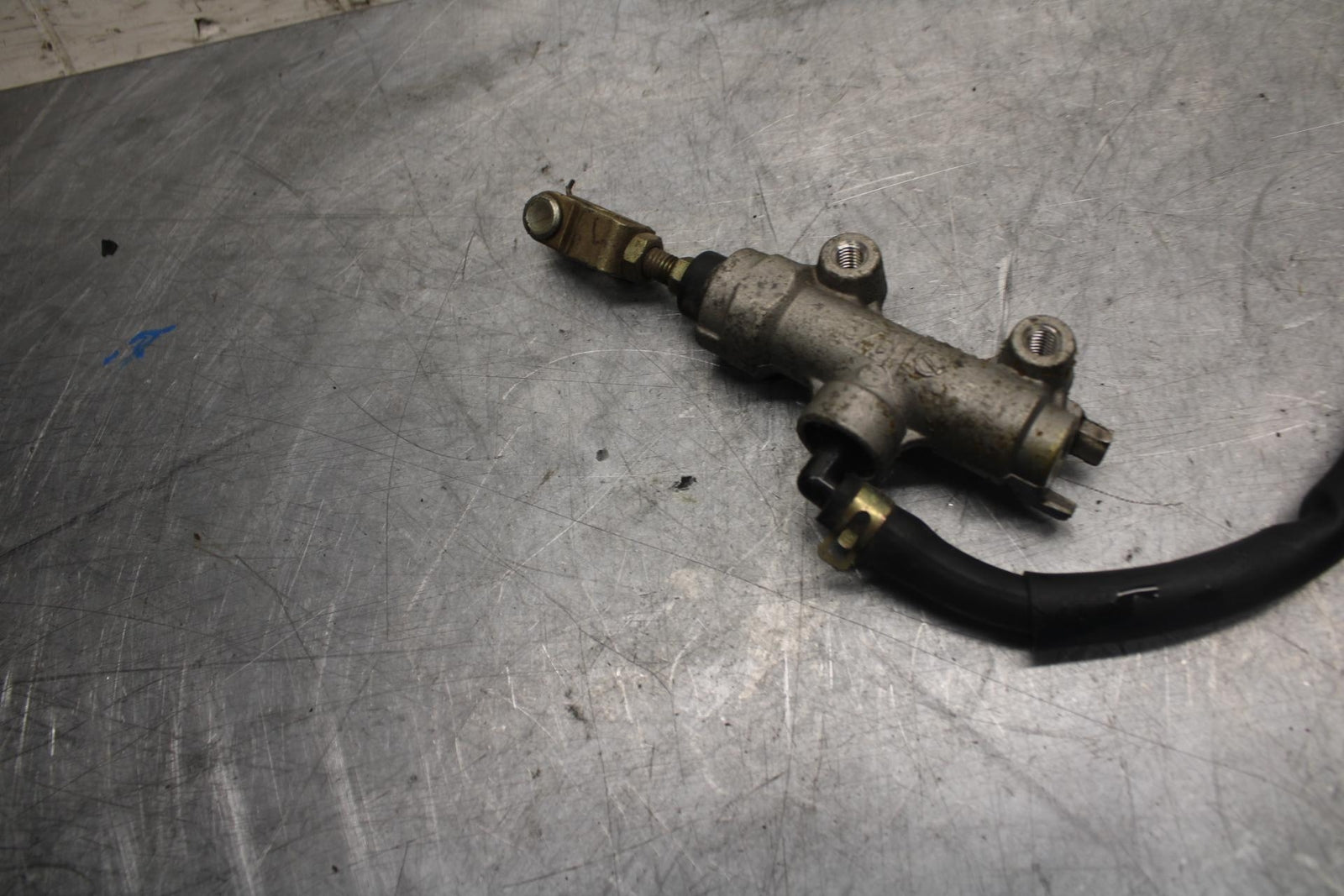 2005 Kawasaki Ninja 500R EX500D REAR BACK BRAKE MASTER CYLINDER W RESERVOIR BB36