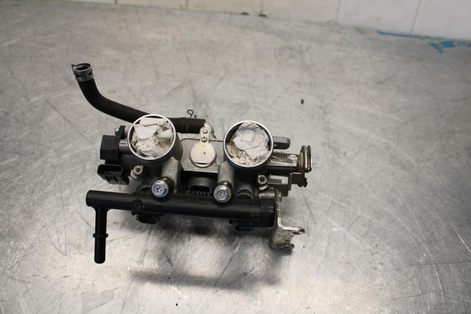 17-18 YAMAHA YZF R3 MAIN FUEL INJECTORS / THROTTLE BODIES BB438
