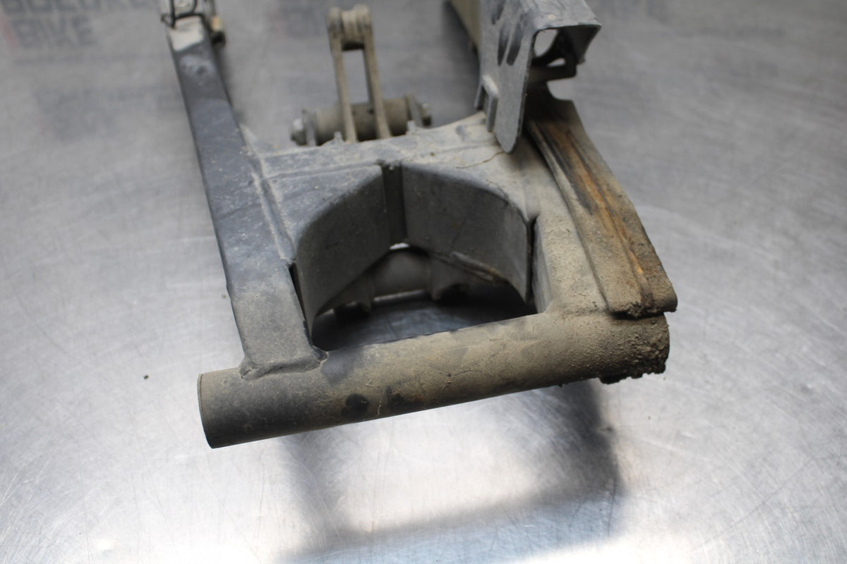 09 KAWASAKI NINJA 250R REAR SWINGARM BACK SUSPENSION SWING ARM BB824