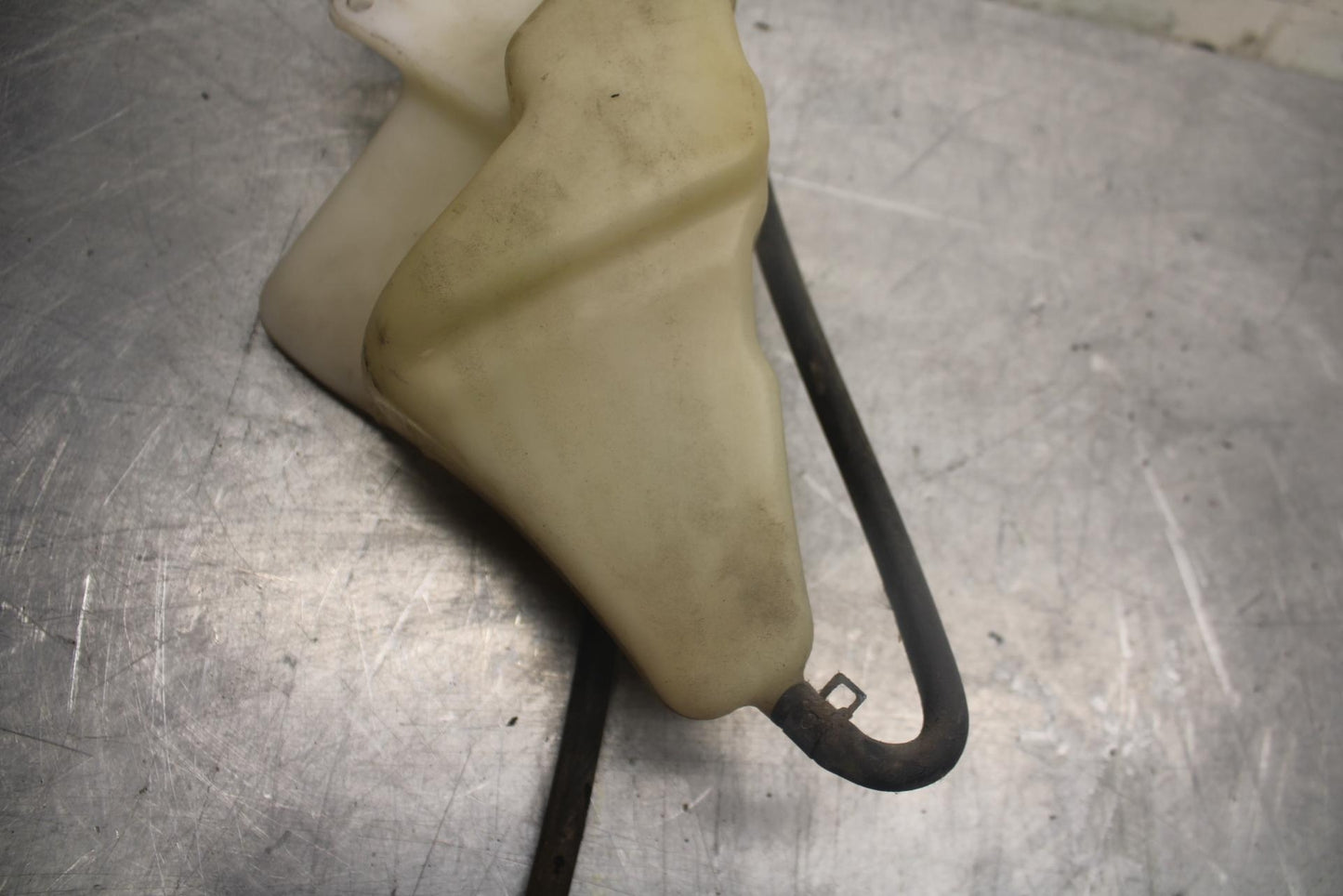 97-98 SUZUKI GSXR 600 SRAD COOLANT WATER TANK RESERVOIR BOTTLE BB455