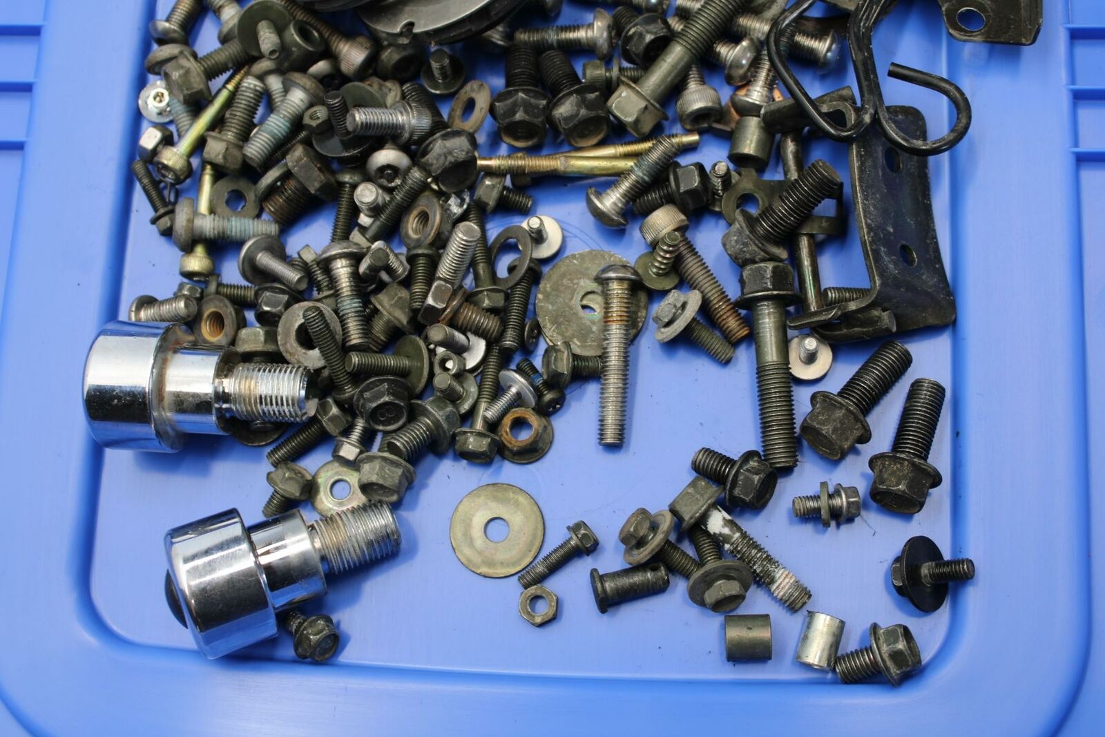 02-03 YAMAHA V STAR 1100 FAIRING COWL BOLTS SCREWS ASSORTMENT BB308