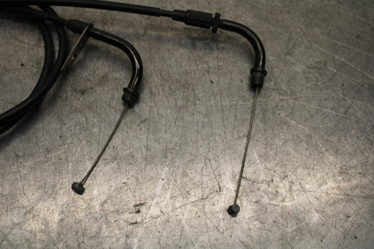 06-07 SUZUKI GSXR 600 750 THROTTLE CABLES LINES BB98