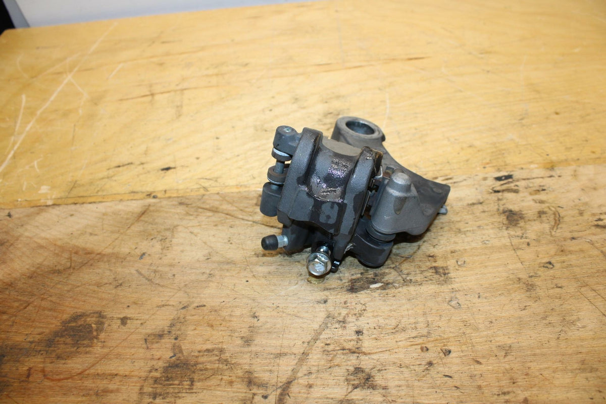 11-17 SUZUKI GSXR750 REAR BACK BRAKE CALIPER W MOUNT BRACKET BB320