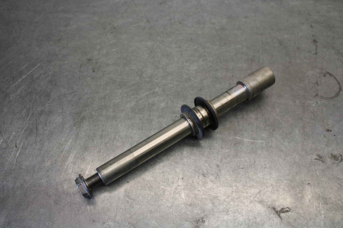 07-08 YAMAHA YZF R1 FRONT WHEEL RIM AXLE PIVOT BOLT BB675