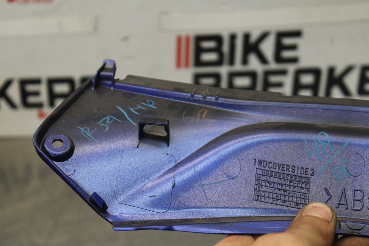 23 YAMAHA YZF R3 CENTER REAR BACK TAIL FAIRING COVER TRIM COWL BB003