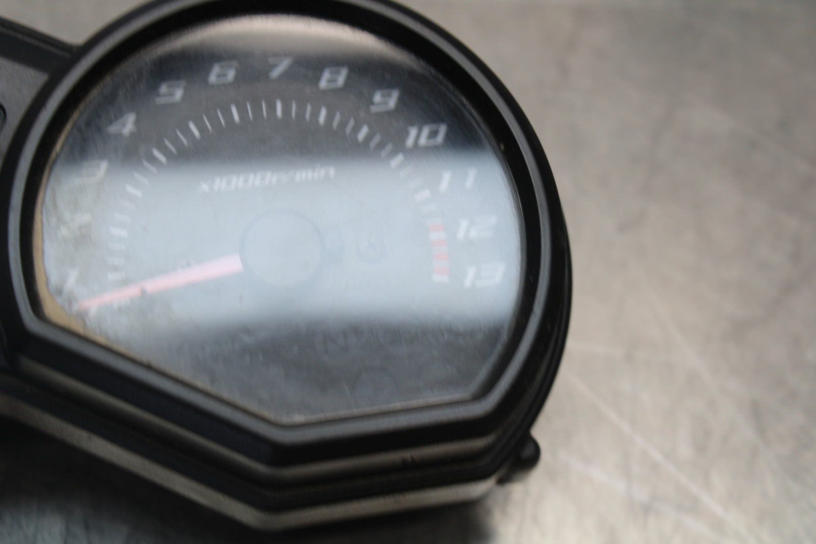 09-15 YAMAHA FZ6R SPEEDO TACH GAUGES CLUSTER SPEEDOMETER TACHOMETER BB161