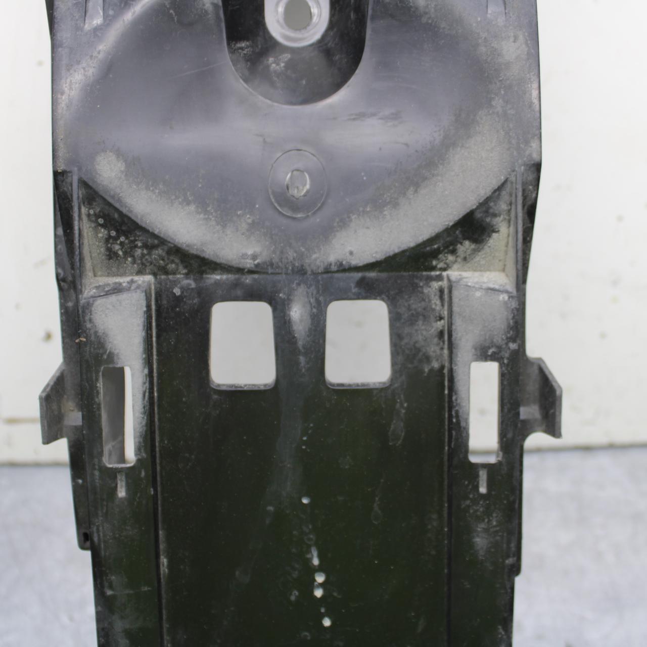 06-07 SUZUKI GSXR750 REAR BACK TAIL UNDERTAIL BATTERY TRAY PLASTIC BB645