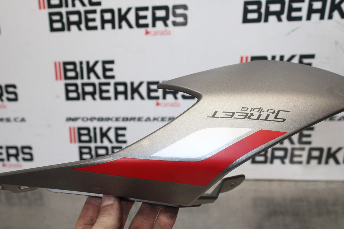 20 TRIUMPH STREET TRIPLE 765 LEFT REAR BACK TAIL FAIRING COWL SHROUD BB864