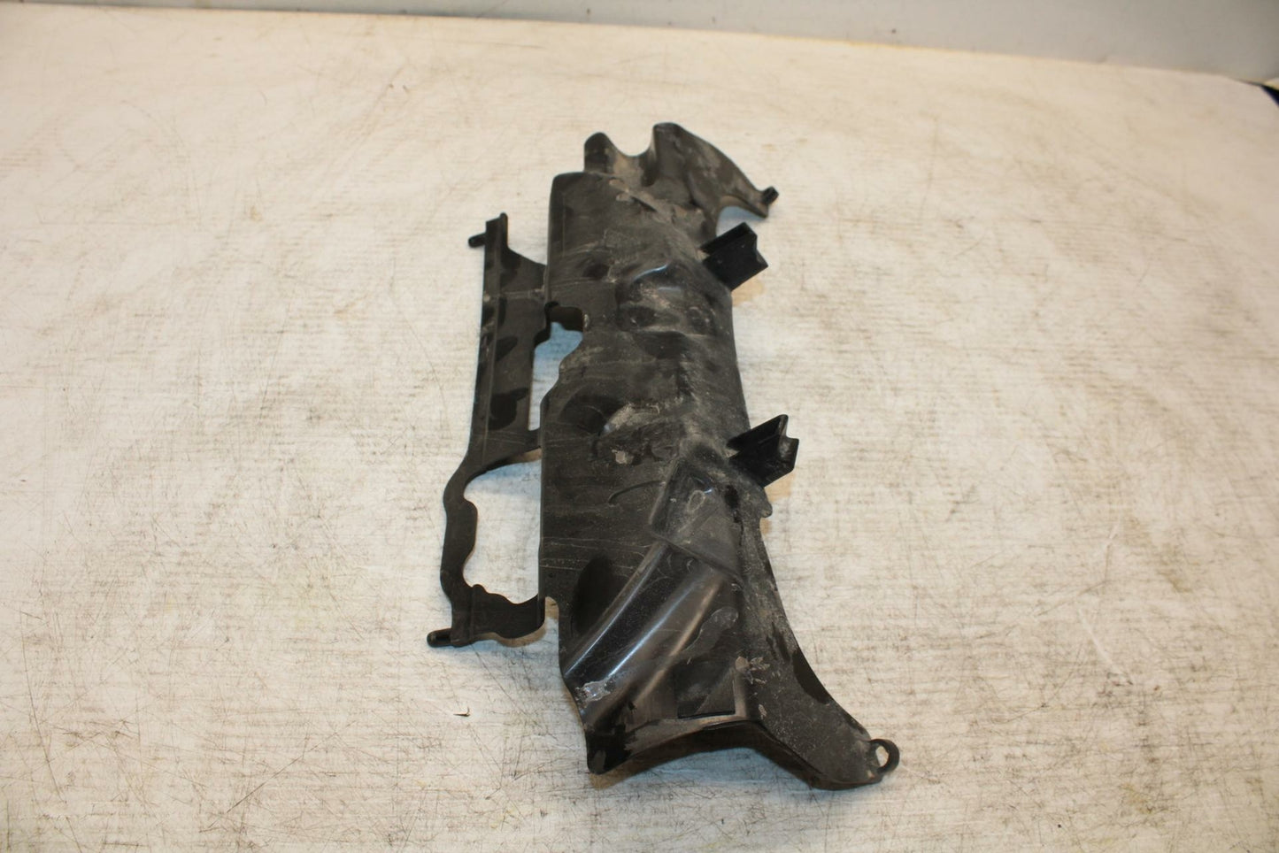 11-19 SUZUKI GSXR600 FRONT UPPER INNER FAIRING RADIATOR HEAT GAURD BB371