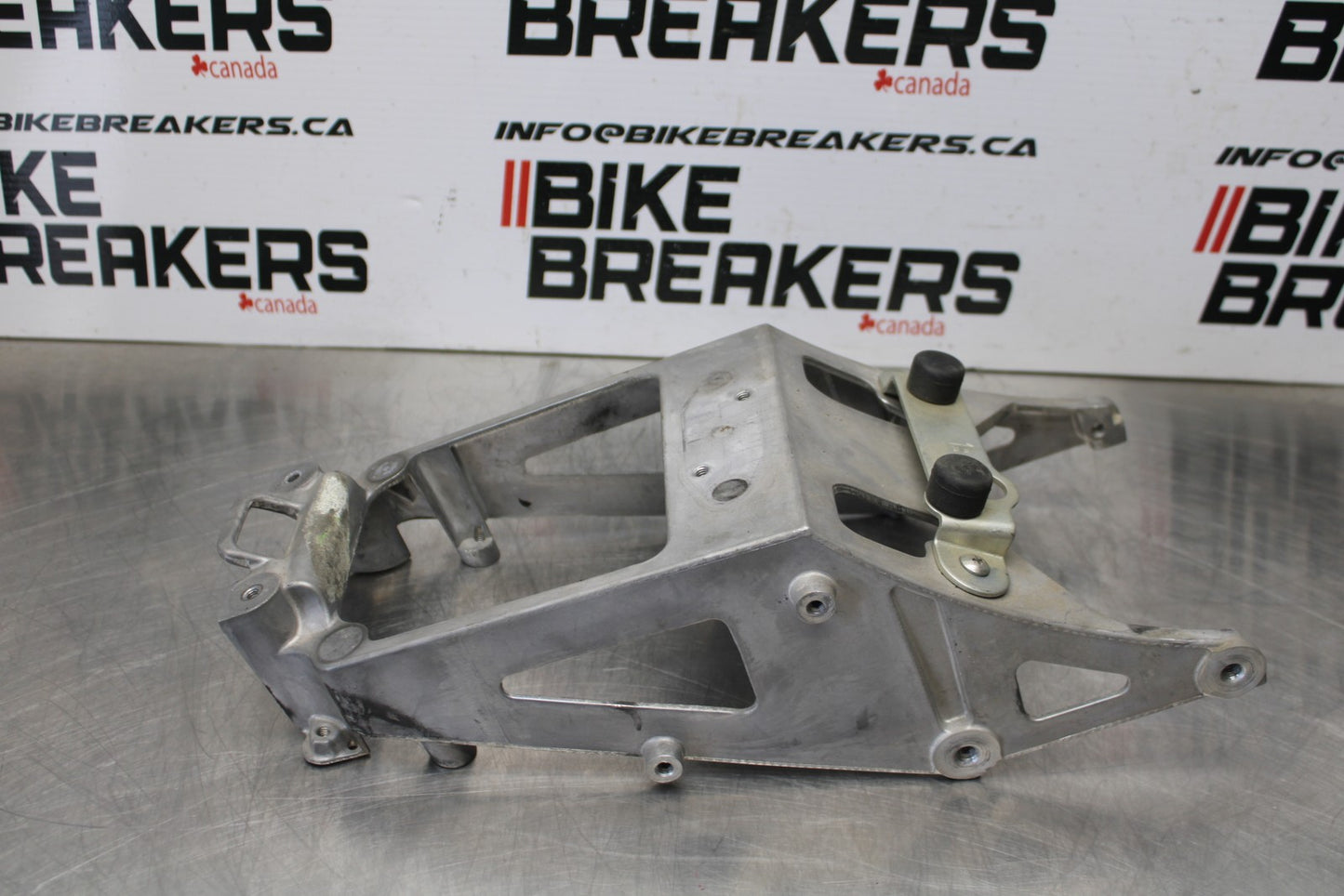 06-07 SUZUKI GSXR 600 REAR BACK TAIL SUBFRAME SUB FRAME BB178