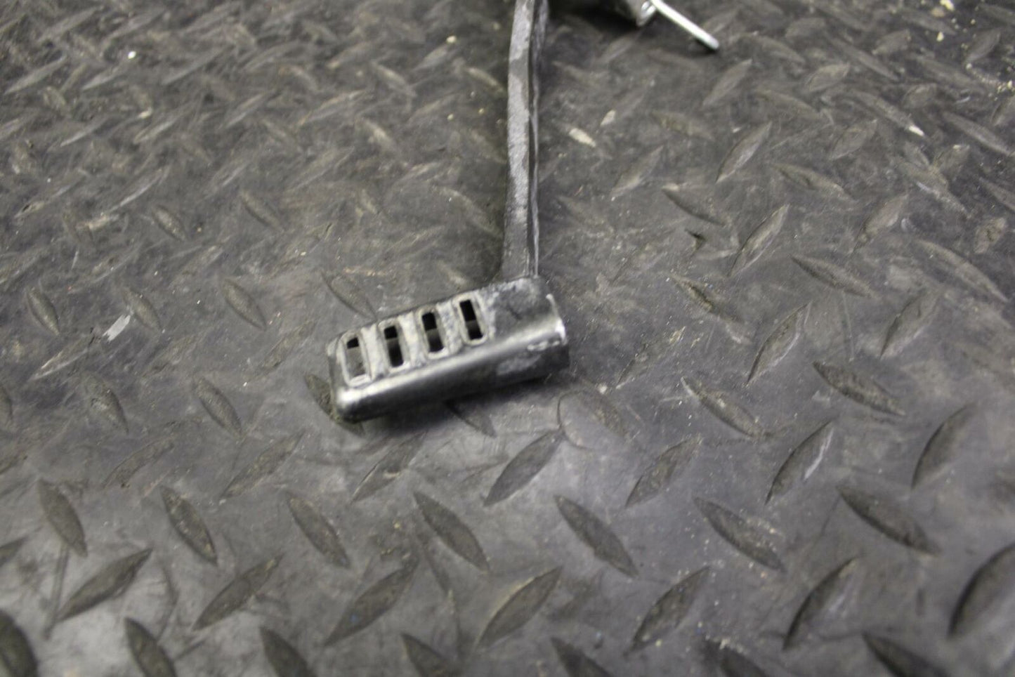 08 HONDA CBR125R RIGHT REARSET BRAKE FOOT PEDAL bb180
