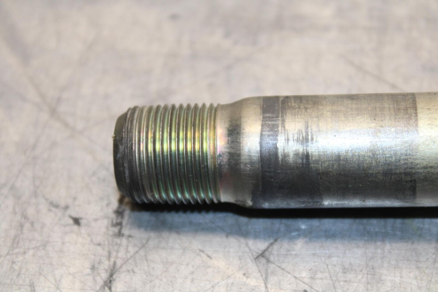 2017 Suzuki GSXR600 FRONT WHEEL RIM AXLE PIVOT BOLT 54711-14J00 BB598