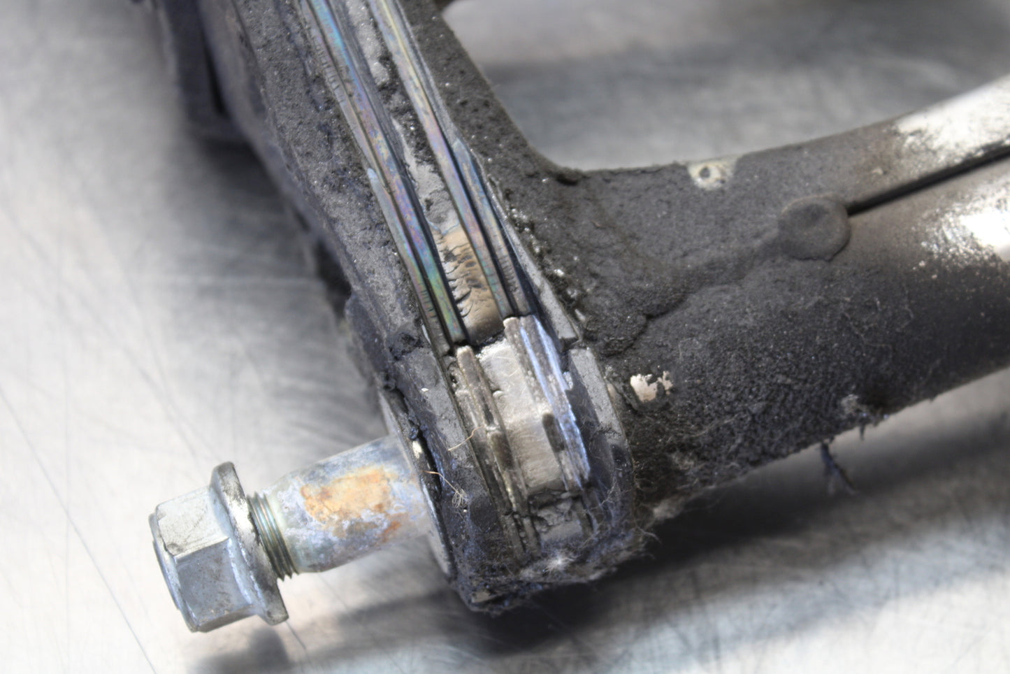 03 SUZUKI SV650S REAR SWINGARM BACK SUSPENSION SWING ARM BB167