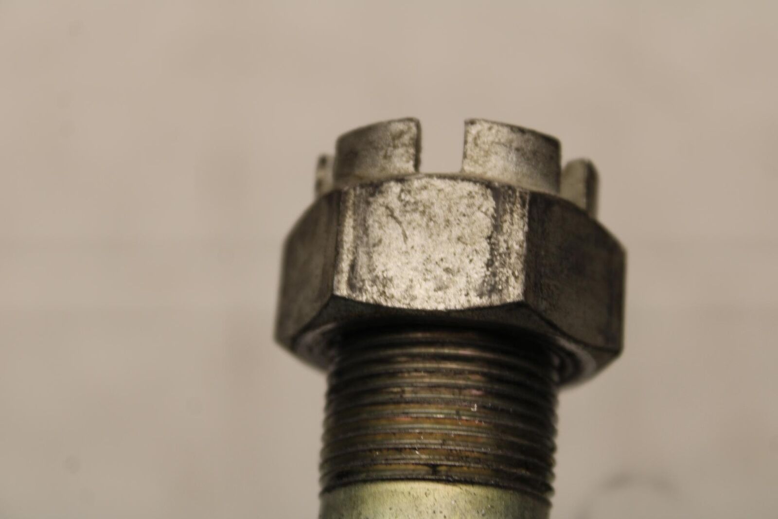 16-20 KAWASAKI ZX10R REAR AXLE BACK WHEEL RIM PIVOT BOLT AXEL BB591