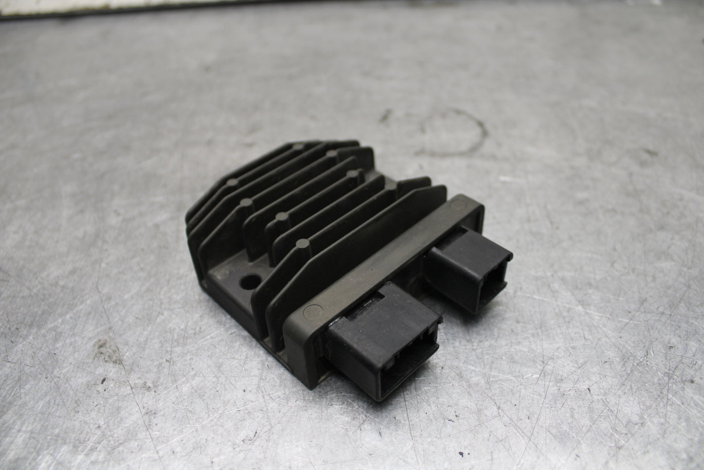 17-21 HONDA CBR1000RR SP RECTIFIER VOLTAGE REGULATOR BB681