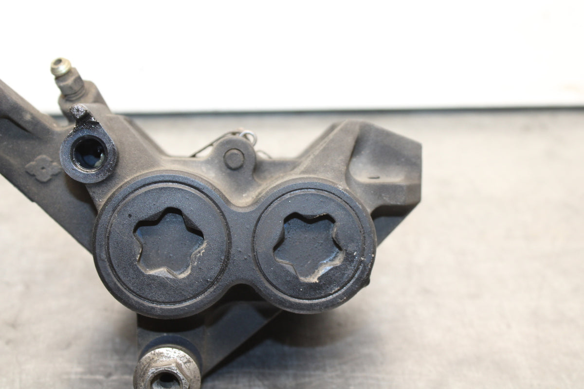 03-05 YAMAHA YZF R6  RIGHT LEFT FRONT BRAKE CALIPER SET PAIR CALIPERS BB751