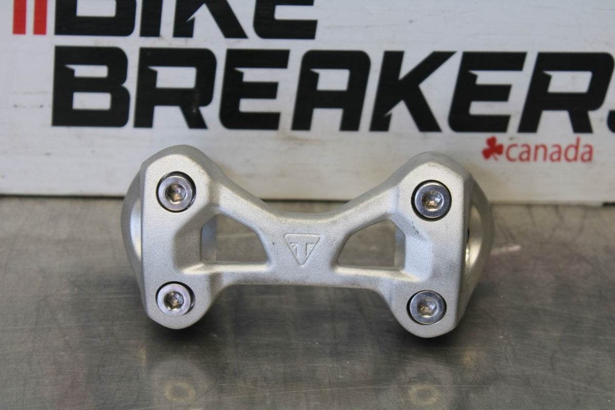 20 TRIUMPH STREET TRIPLE 765 HANDLEBAR RISERS BB864