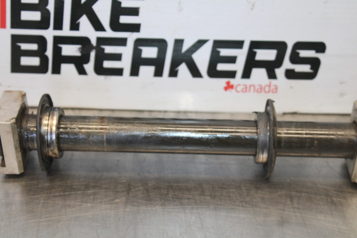 05 YAMAHA YZF R6 REAR AXLE BACK WHEEL RIM PIVOT BOLT AXEL BB894