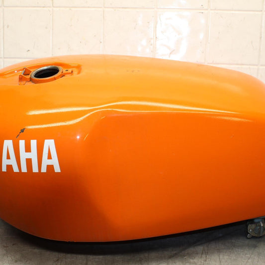 1977 Yamaha XS750 GAS TANK FUEL PETROL RESERVOIR BB554