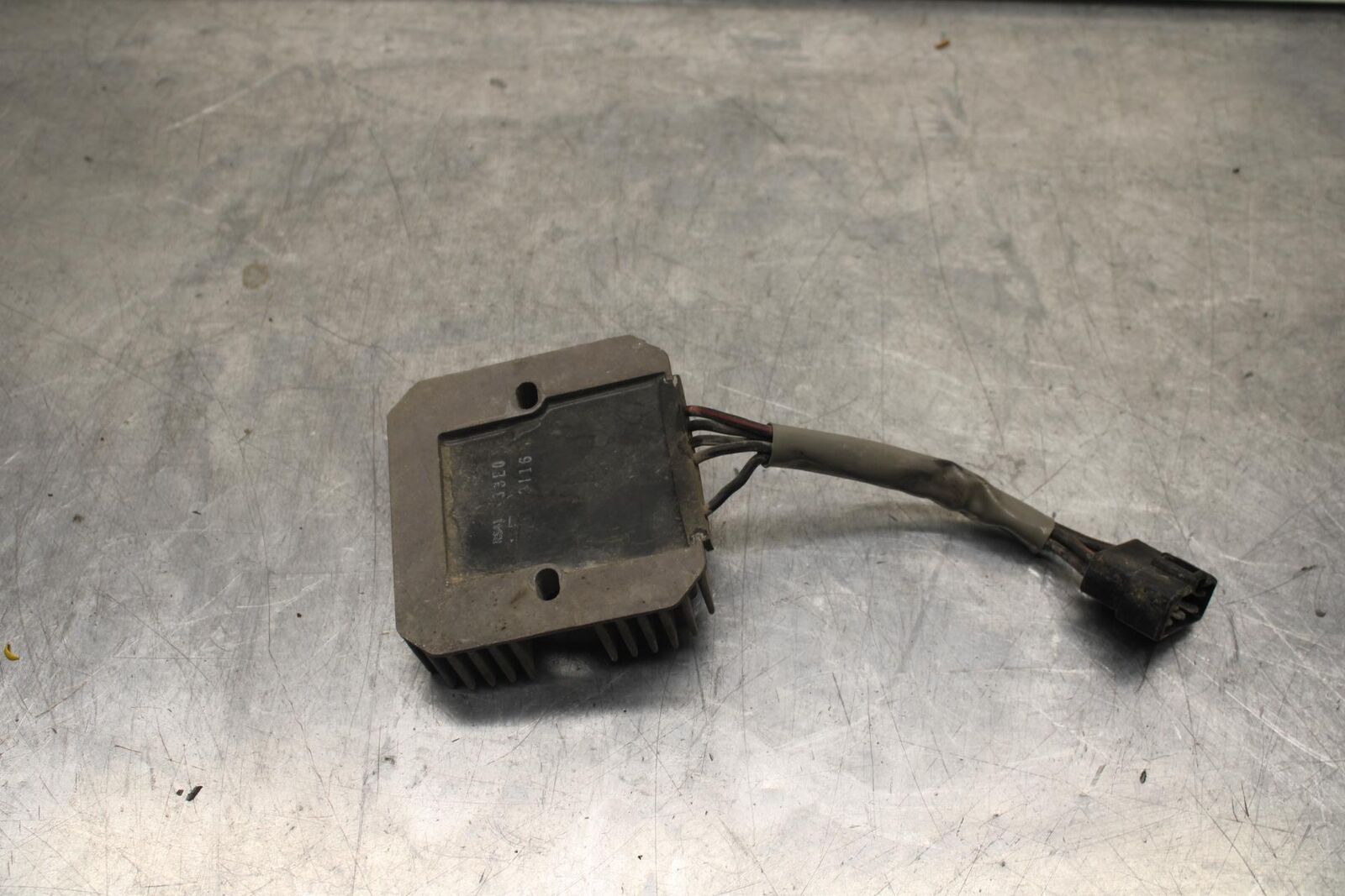 1999 Suzuki GSXR600 RECTIFIER VOLTAGE REGULATOR 32800-44D11 BB608