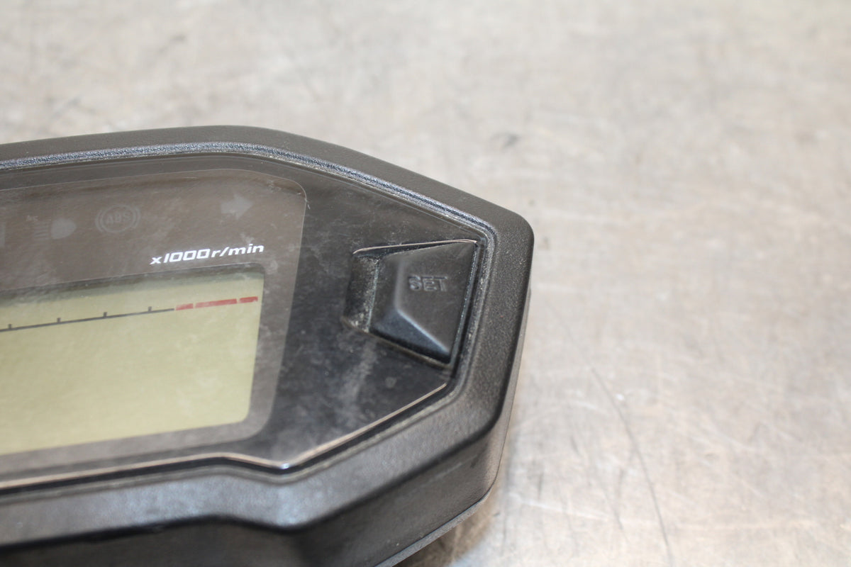 15-16 HONDA CB300F SPEEDO TACH GAUGES DISPLAY CLUSTER SPEEDOMETER BB740