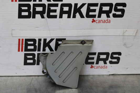 05 DUCATI SUPERSPORT 800 ENGINE SPROCKET COVER BB913