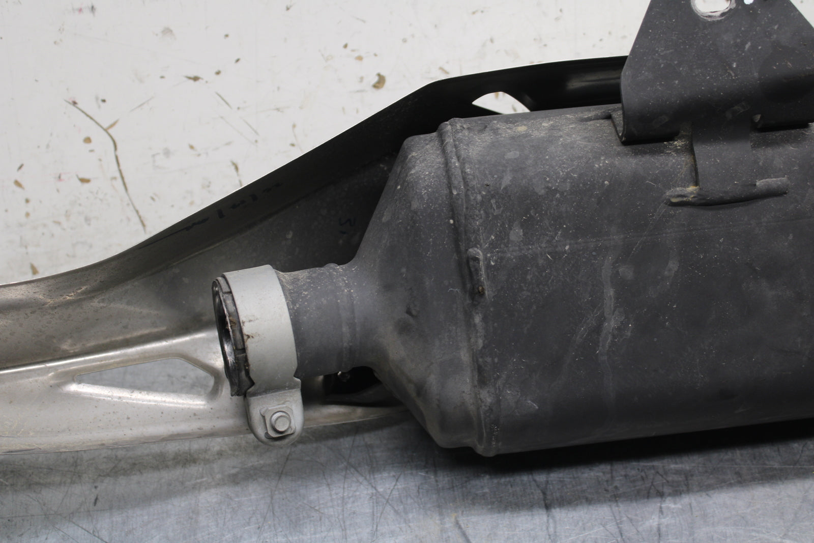 24 KAWASAKI NINJA 500 ABS EXHAUST PIPE MUFFLER SLIP ON CAN SILENCER BB730