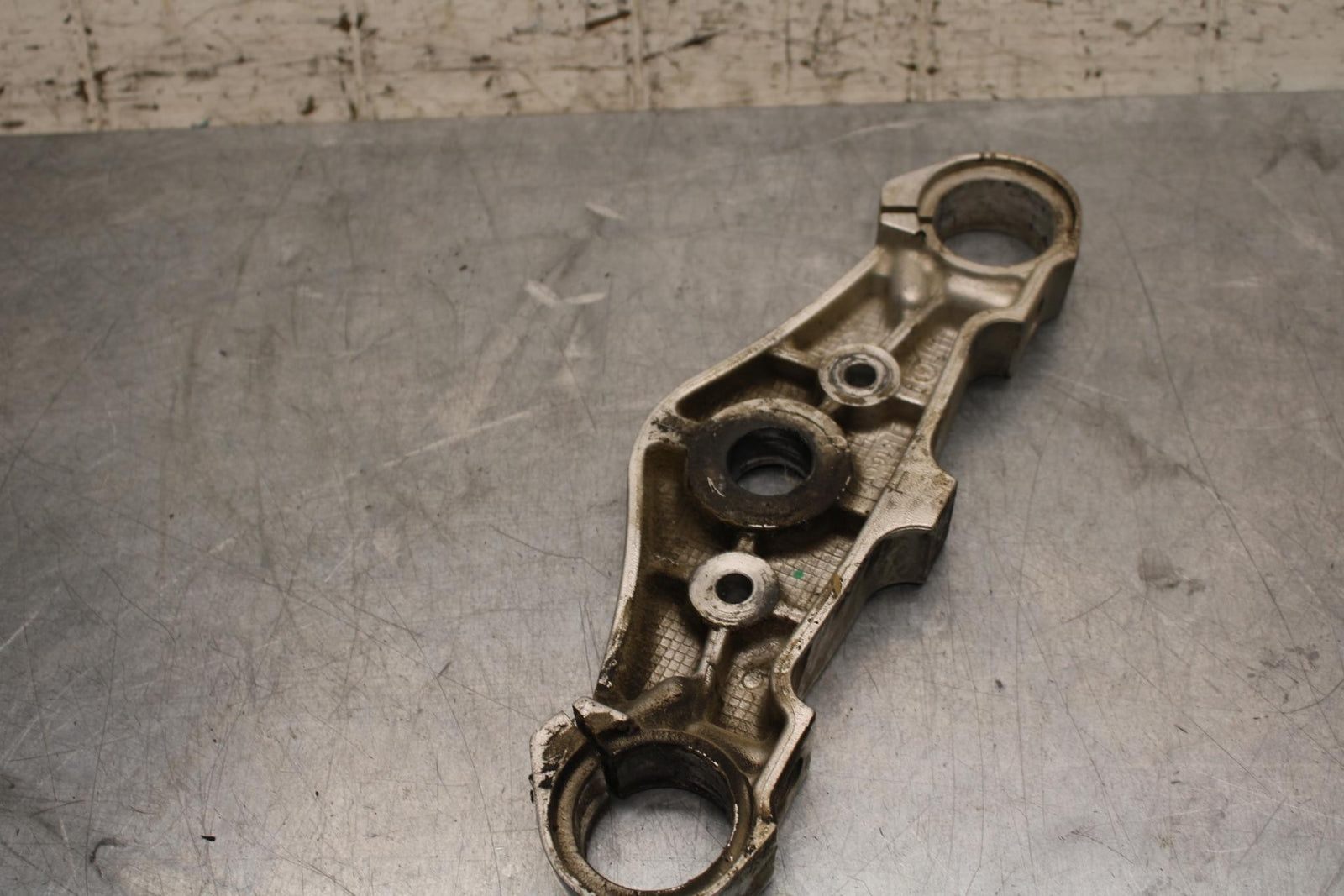 2005 Kawasaki Vulcan 1500 VN1500N Classic FORKS UPPER TRIPLE TREE CLAMP BB576