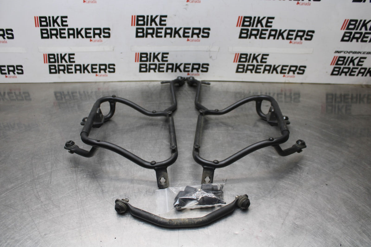 15-17 YAMAHA FJ09 MONKEY SIDE SADDLE BAG MOUNTS BB906
