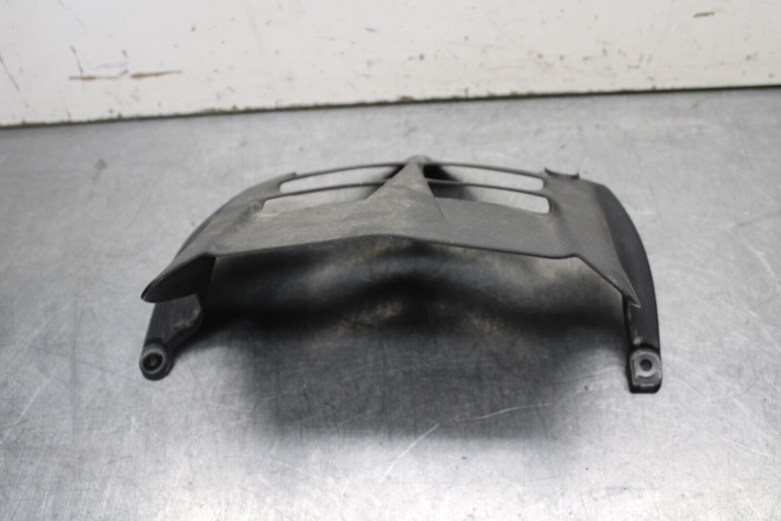 09-12 KAWASAKI NINJA ZX6R REAR BACK WHEEL TIRE HUGGER FENDER 35023-0171 BB640