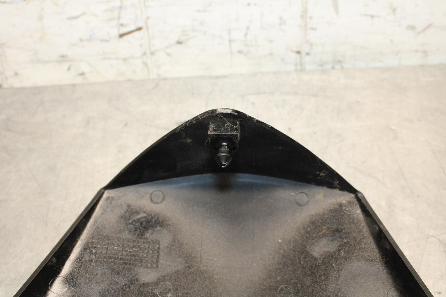 2012 Kawasaki Ninja ZX14R ZX1400E CENTER REAR BACK TAIL FAIRING COVER  BB60