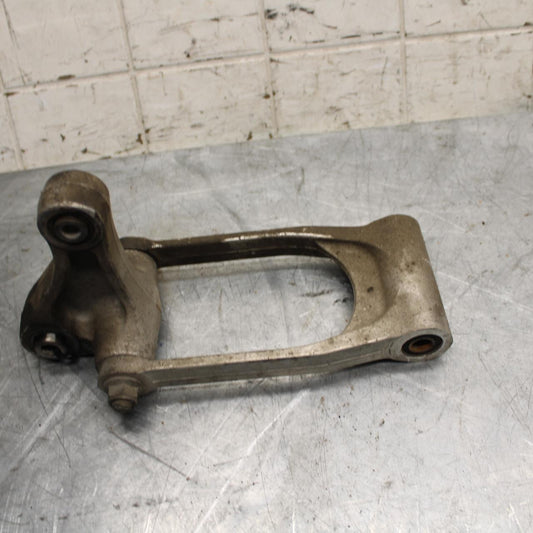2008 Suzuki GSXR1000 REAR DOGBONE SHOCK LINKAGE LINK 62600-21810 BB519
