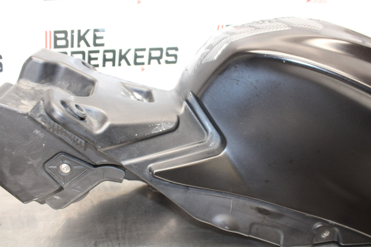 15 APRILIA RSV4 FACTORY APRC ABS GAS TANK FUEL CELL PETROL RESERVOIR BB901