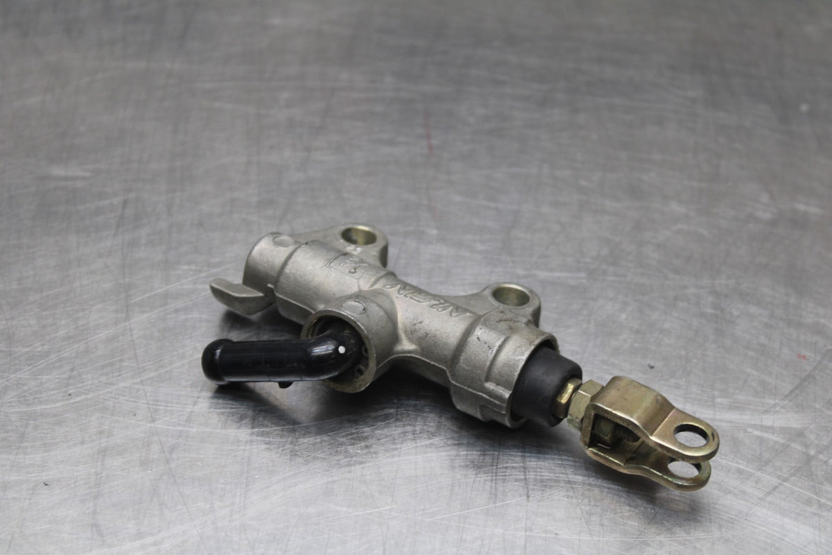 00-02 KAWASAKI NINJA ZX6R REAR BACK BRAKE MASTER CYLINDER BB750