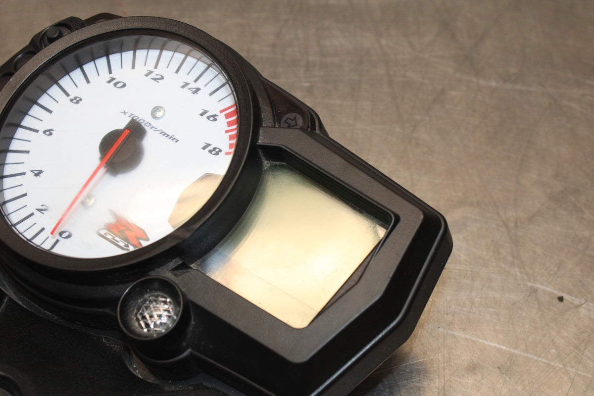 06-07 SUZUKI GSXR 600 SPEEDO GAUGES DISPLAY CLUSTER SPEEDOMETER TACHOMETER BB178