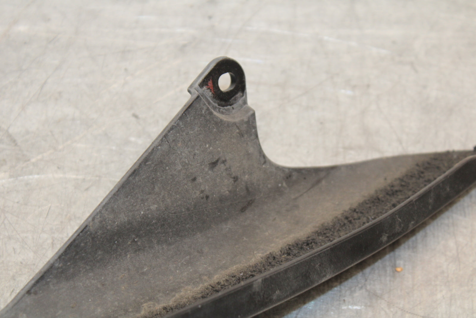 13-18 KAWASAKI NINJA ZX6R REAR BACK DRIVE CHAIN GUARD COVER 36014-0048 BB666