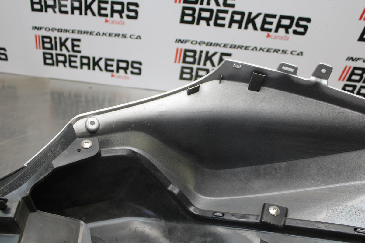 14-17 YAMAHA FZ07 RIGHT LOWER MID UPPER SIDE FAIRING COWL  BB162
