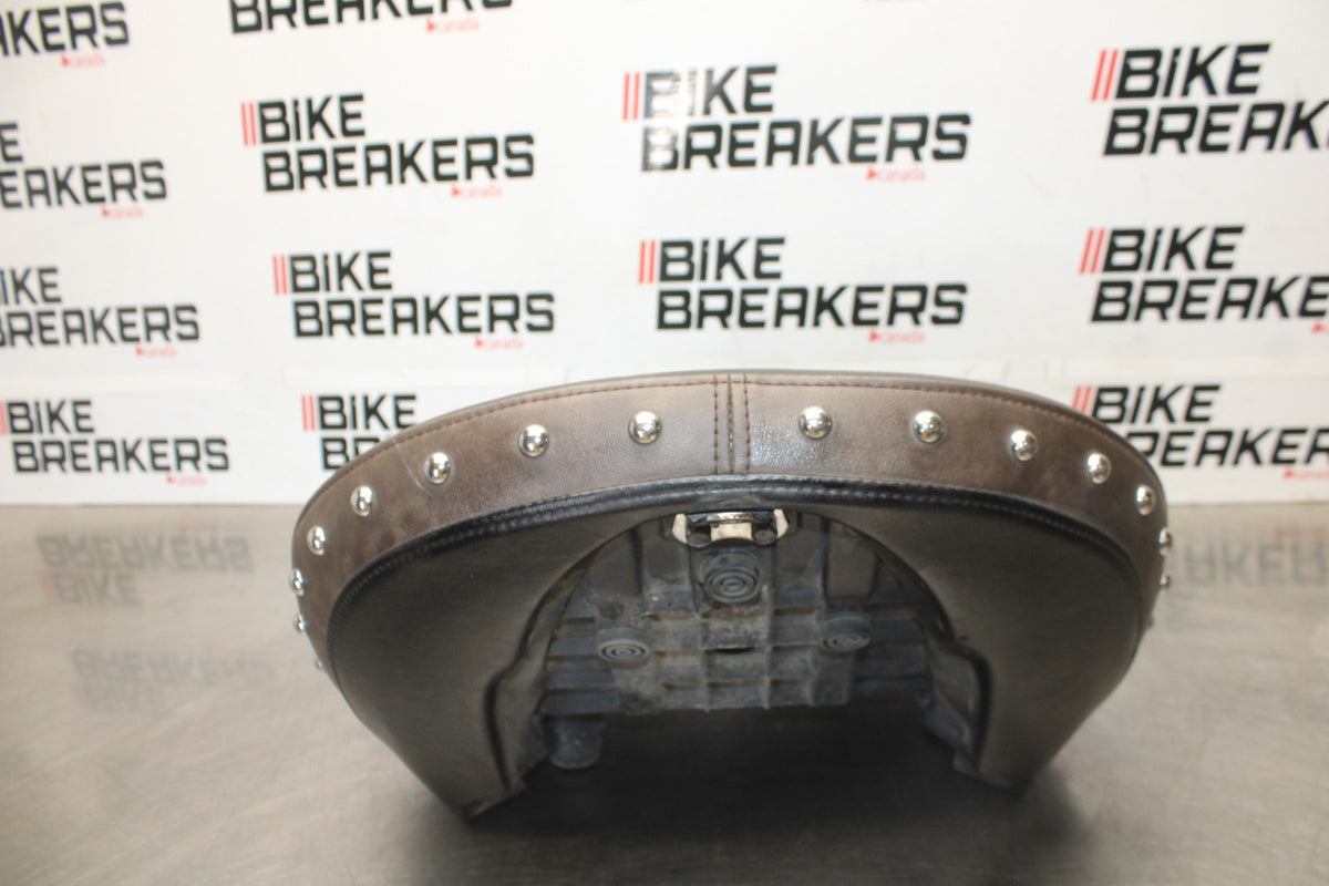 08 YAMAHA V STAR 1100 XVS1100AW CLASSIC FRONT DRIVERS SEAT BB916