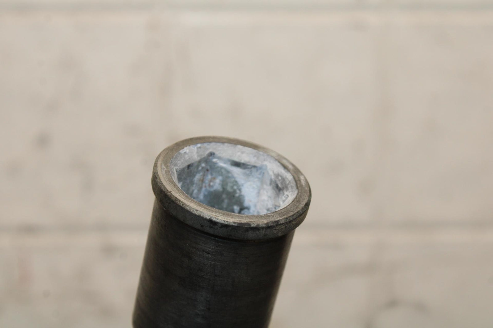 2000 Kawasaki Ninja ZX12R ZX1200A FRONT WHEEL RIM AXLE PIVOT BOLT 41068-1426 BB5