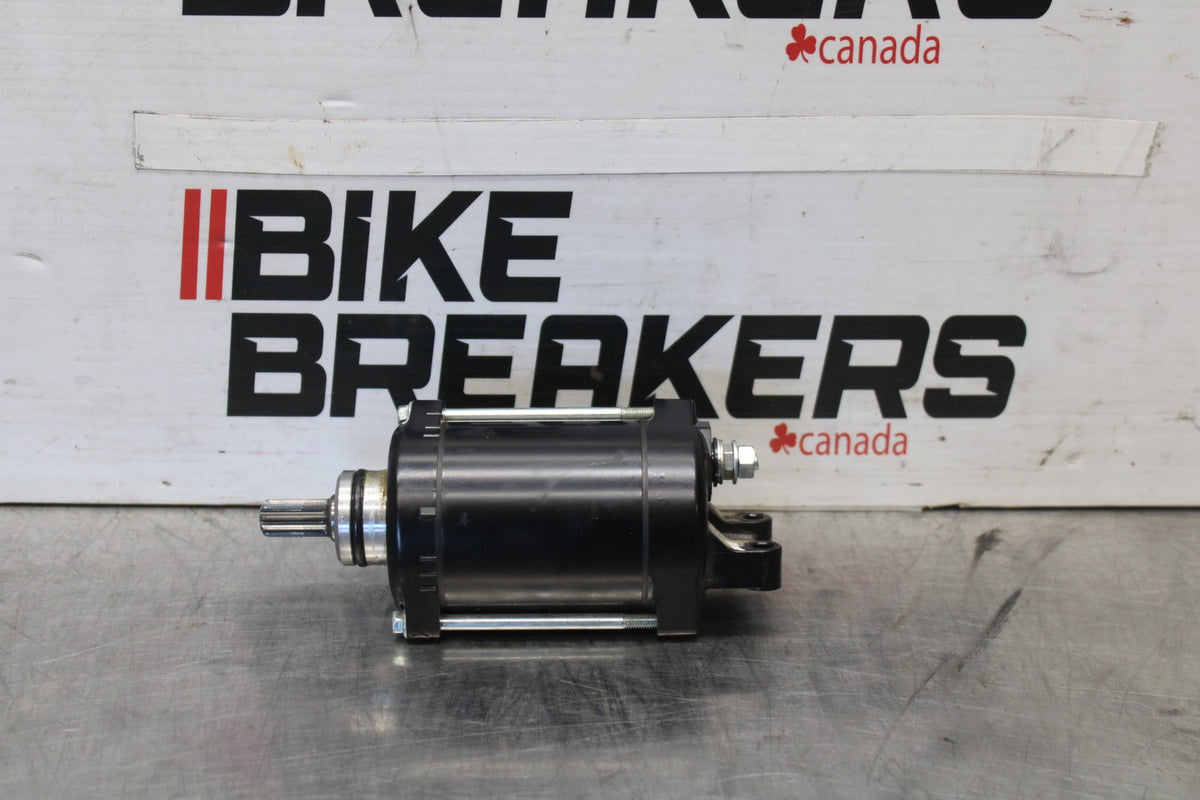 25 KAWASAKI Z900 ENGINE STARTING STARTER MOTOR -DC 12V BB928