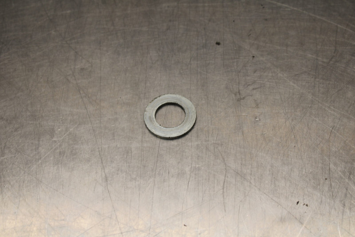 18-26 KAWASAKI Z400 FRONT WHEEL RIM AXLE PIVOT BOLT BB852