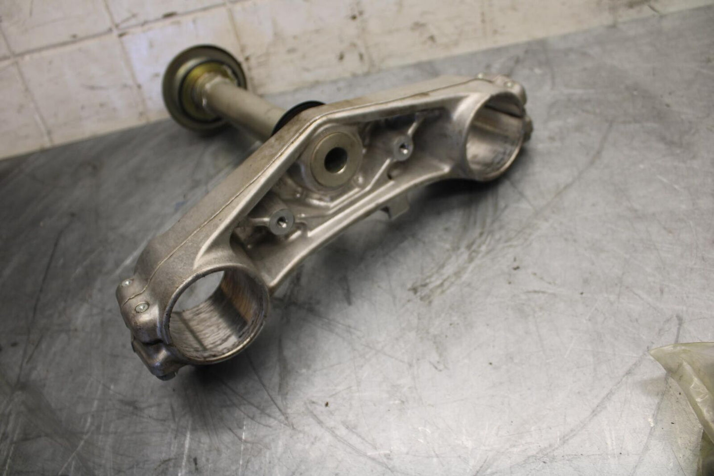 2009 Suzuki GSXR750  FORKS CLAMP LOWER TRIPLE TREE STEM 51410-01H10 BB508