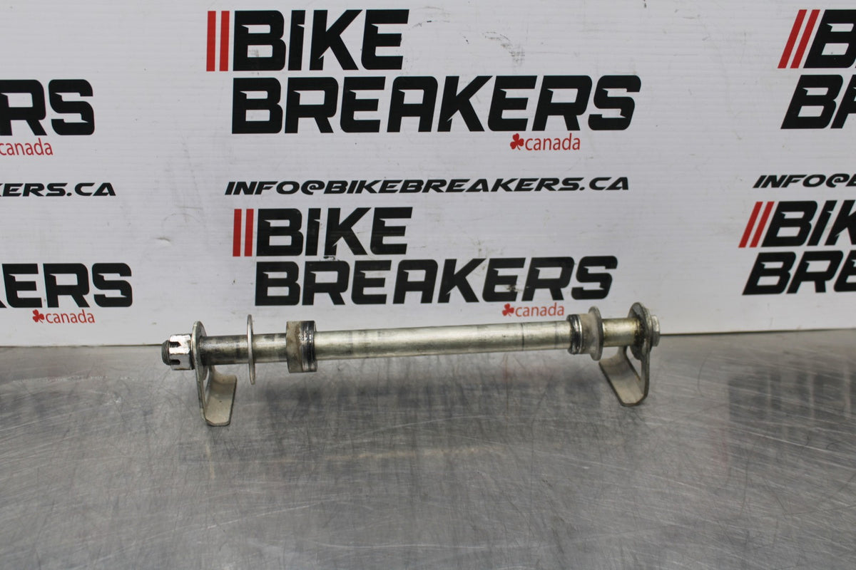 06 SUZUKI SV650S REAR AXLE BACK WHEEL RIM PIVOT BOLT AXEL BB783